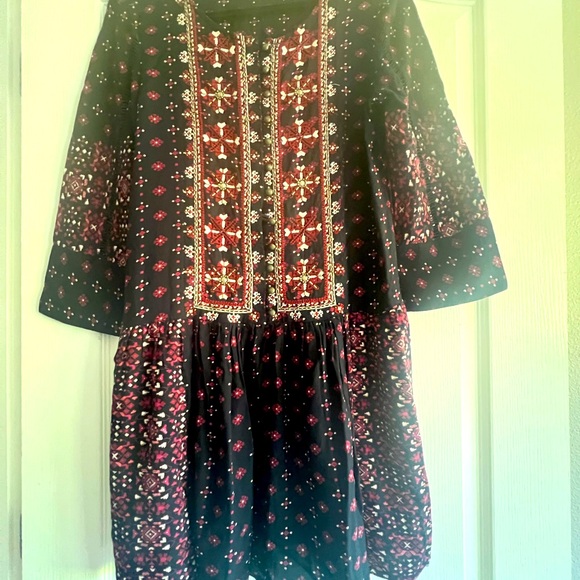 Like New Anthropologie Vanessa Virginia Kaleidoscope embroidered dress M Medium - Picture 2 of 5